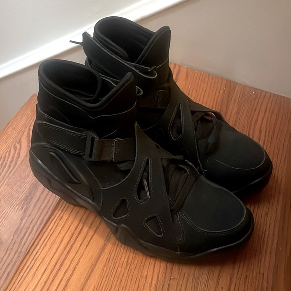 Nike Air Unlimited “Triple Black” - Picture 2 of 4